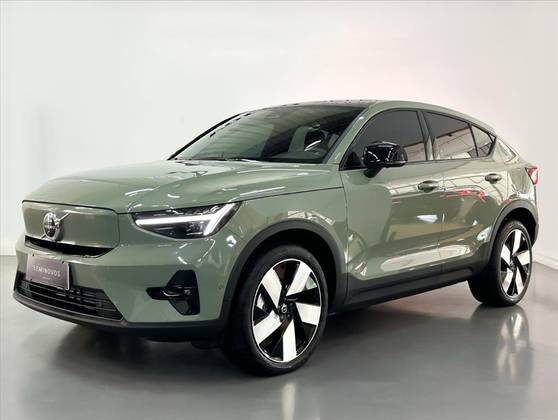 VOLVO EC40 P8 RECHARGE TWIN ELECTRIC ULTRA AWD